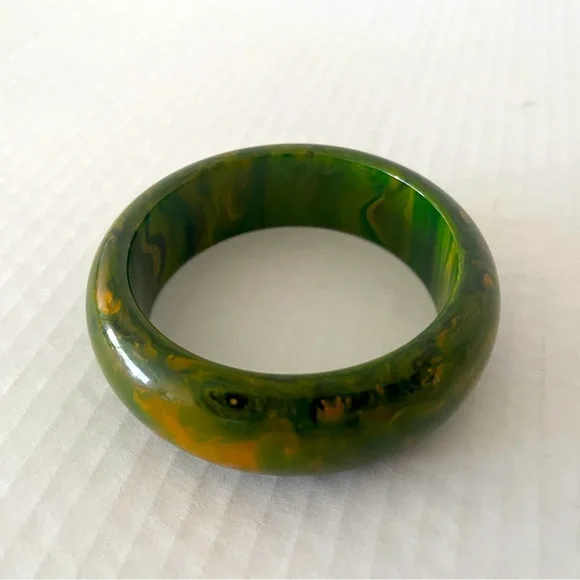 Vintage Bakelite Green Marbled Bangle Bracelet - Picture 4 of 4